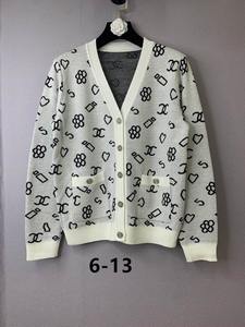 Chanel Women's Sweater 131